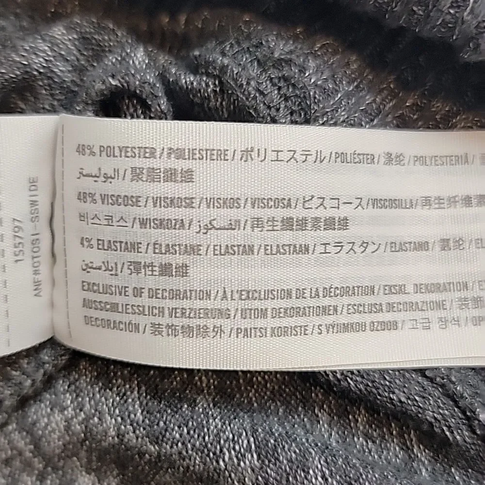 Abercrombie and Fitch crewneck sweater in marled grey Size S